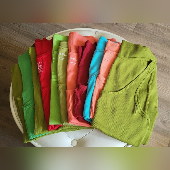 Reitmans Tops - Tank top bundle